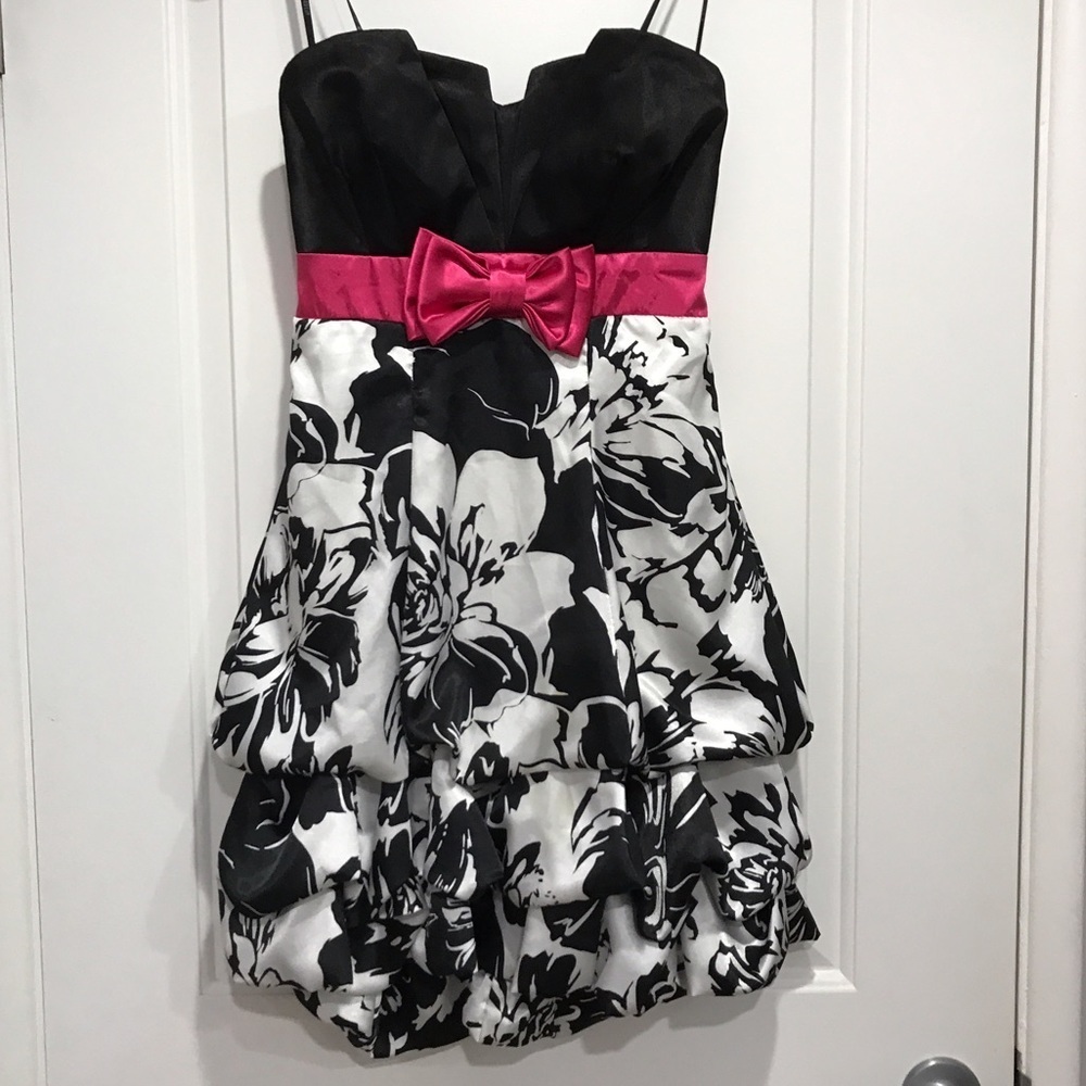 B. Darling Strapless Party Dress  Jrs. 9/10